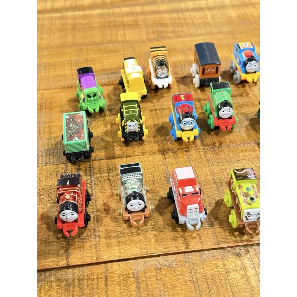 Lot Of 30+ Thomas The Tank Engine And Friends Mini Micro Trains Preowned